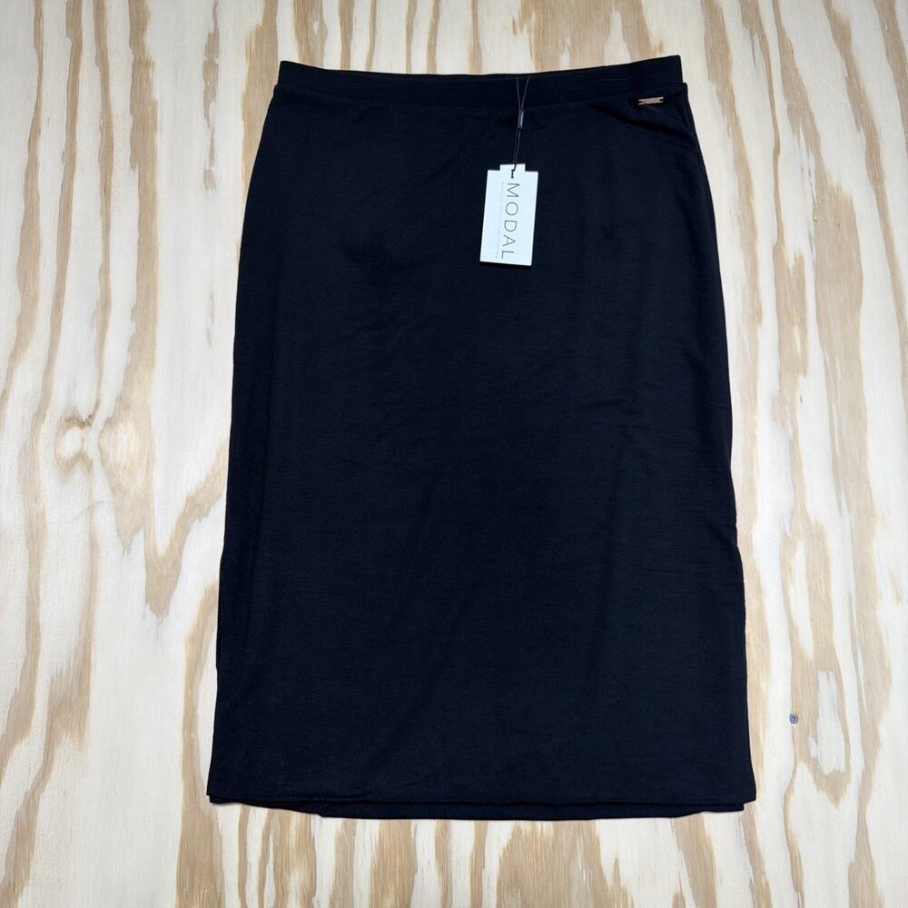 T TAHARI Large Modal Pull On Side Slit Black Chic Ponte Skirt - NEW!